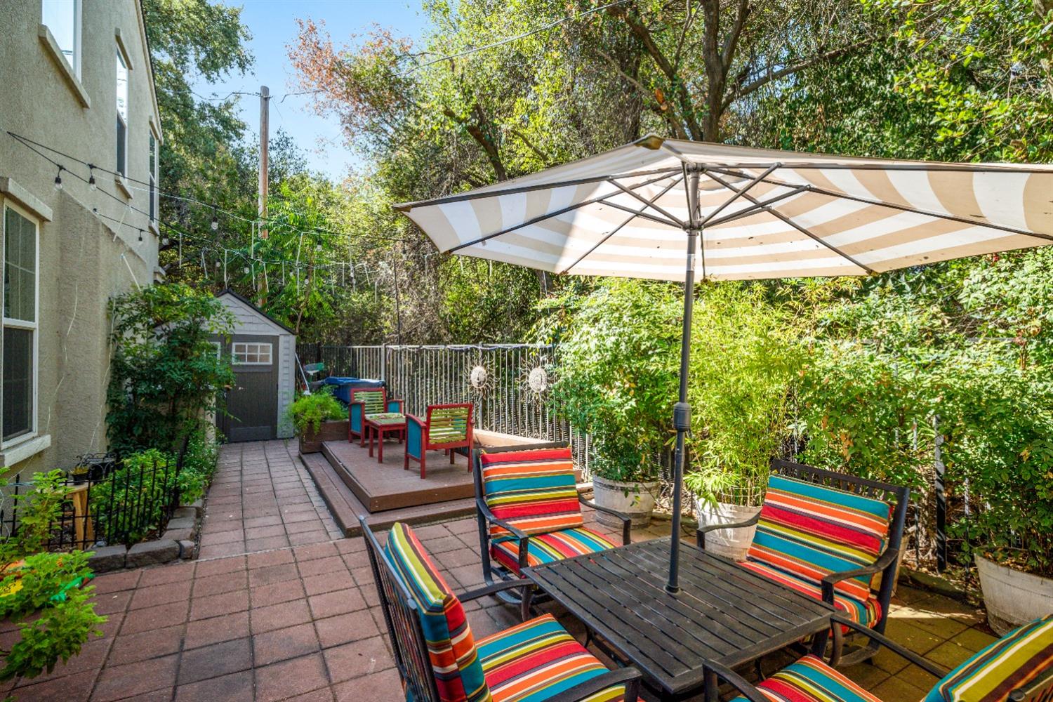 6083 Camden Circle