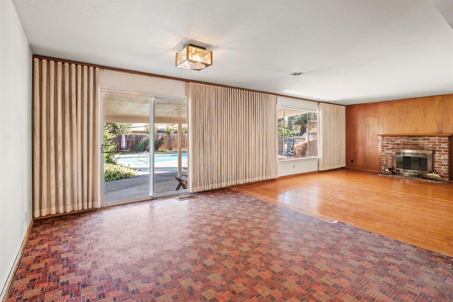 4024 Fairwood Way