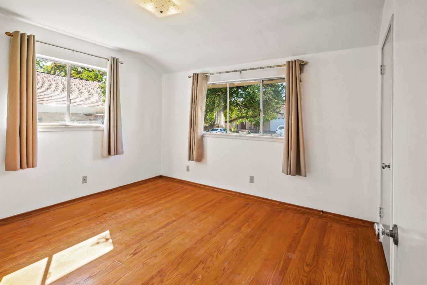 4024 Fairwood Way