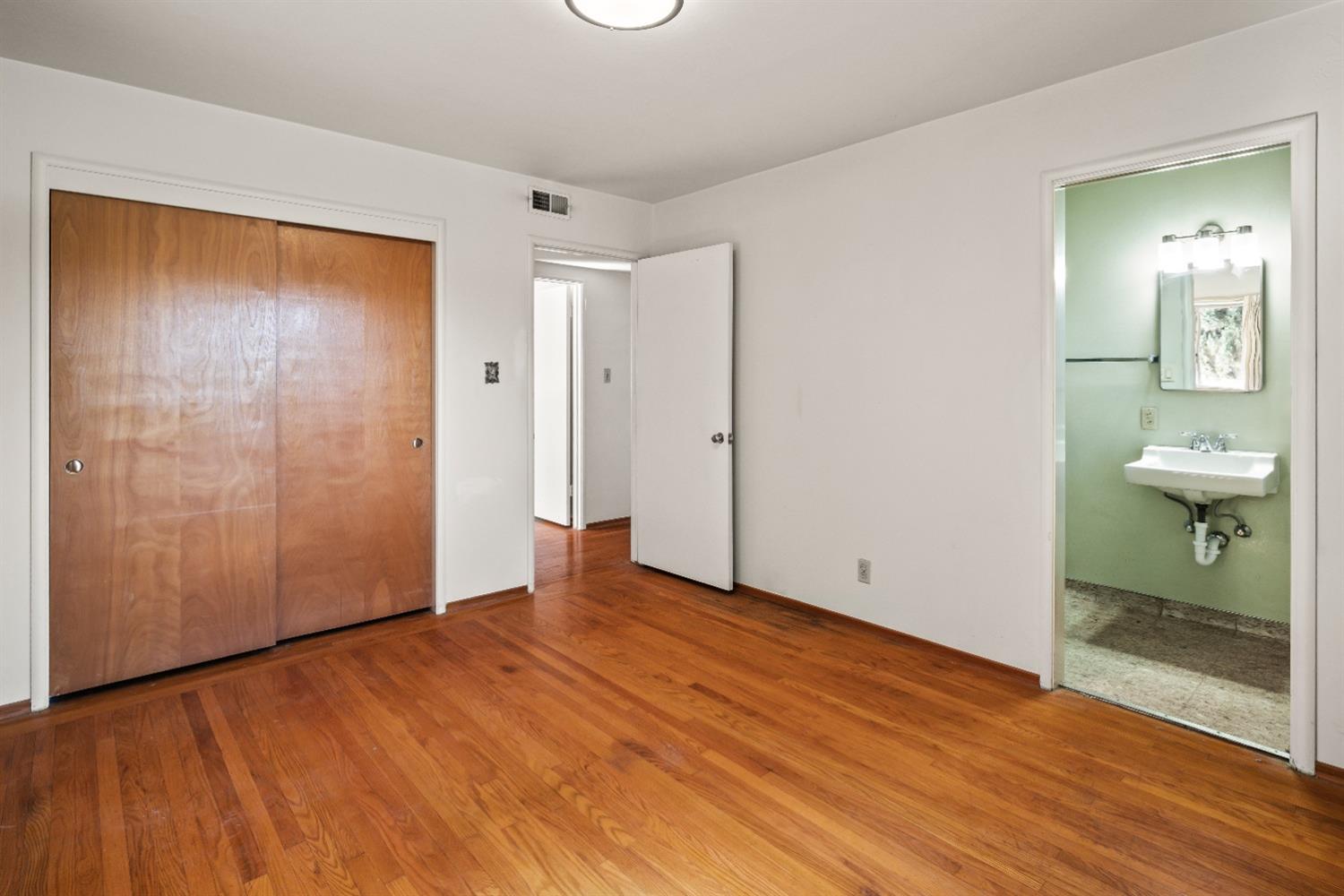 4024 Fairwood Way