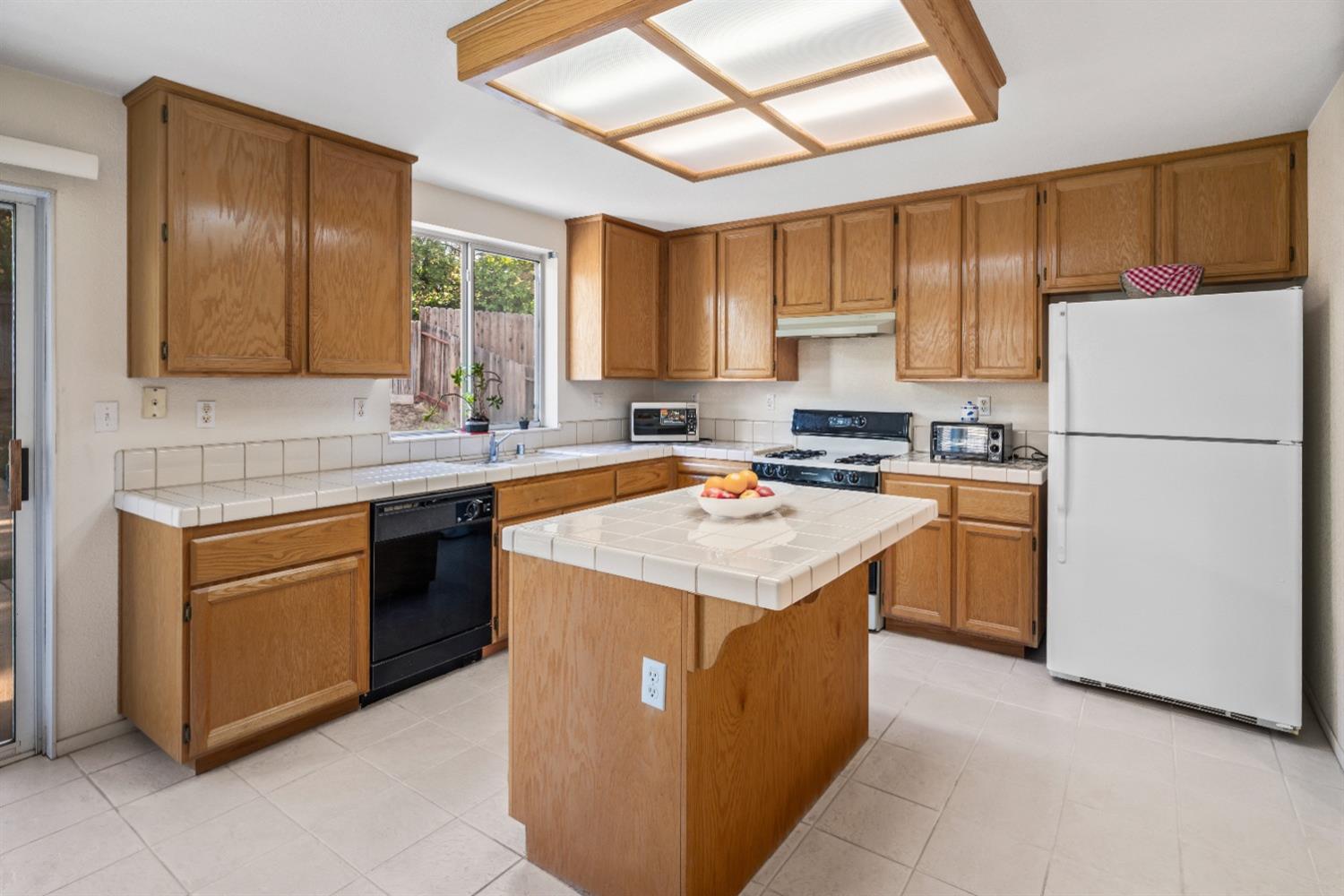 8422 Adagio Way