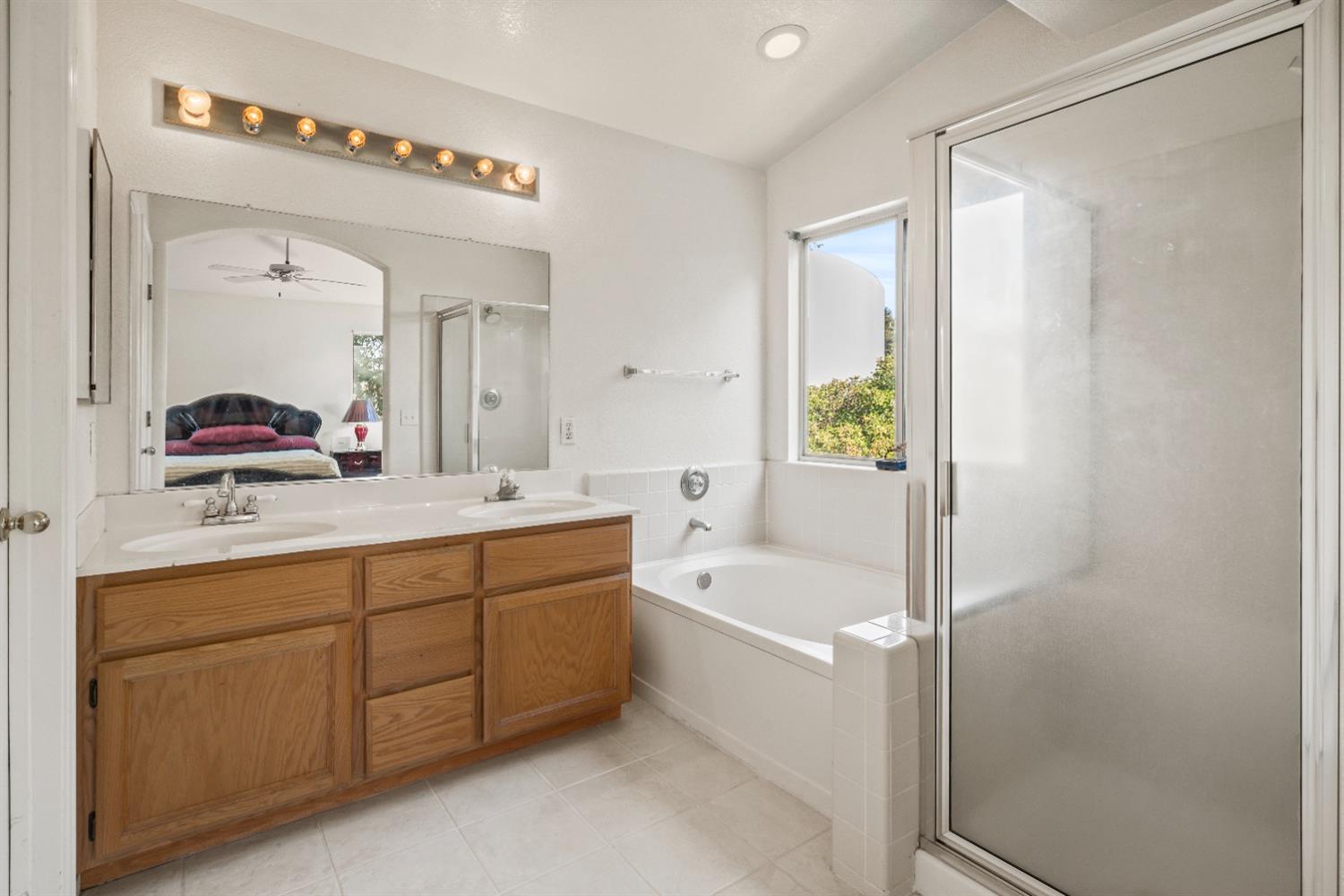 8422 Adagio Way