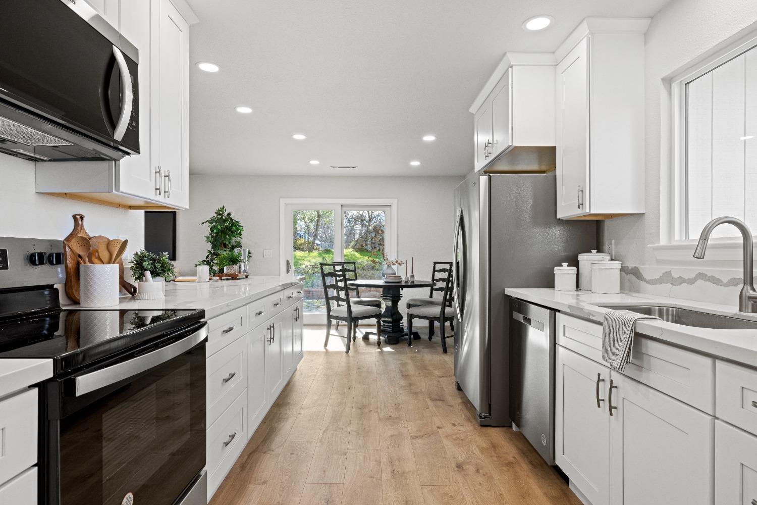 6541 Crystal Boulevard