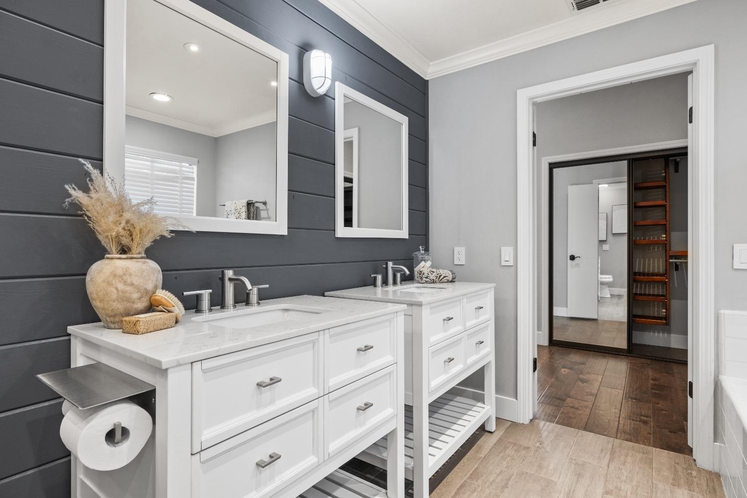 11853 Prospect Hill Drive