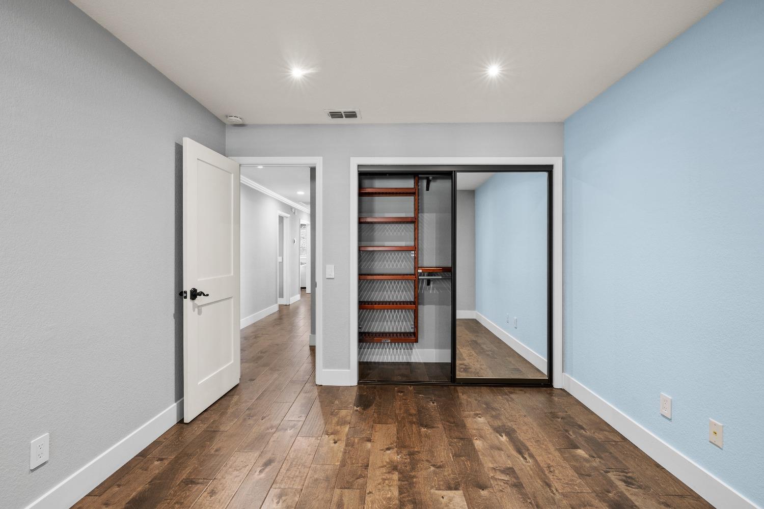 11853 Prospect Hill Drive