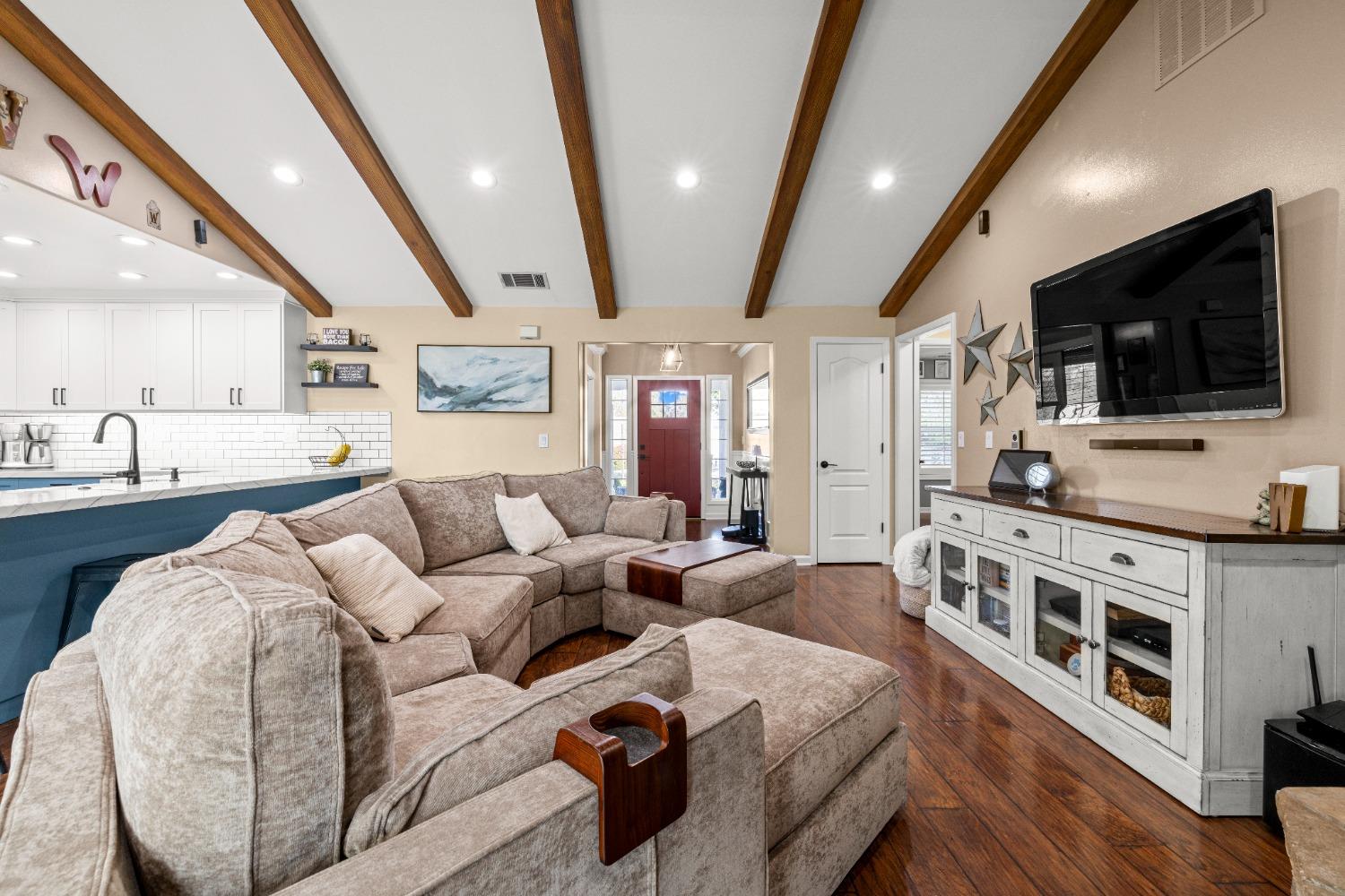 1044 Diamante Robles Court