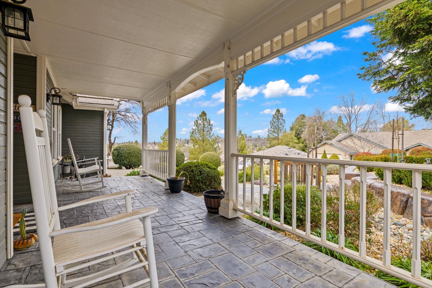 1044 Diamante Robles Court