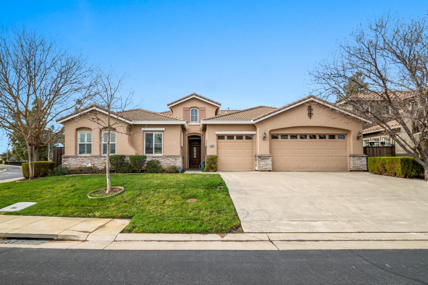 18040 Ruddy Street