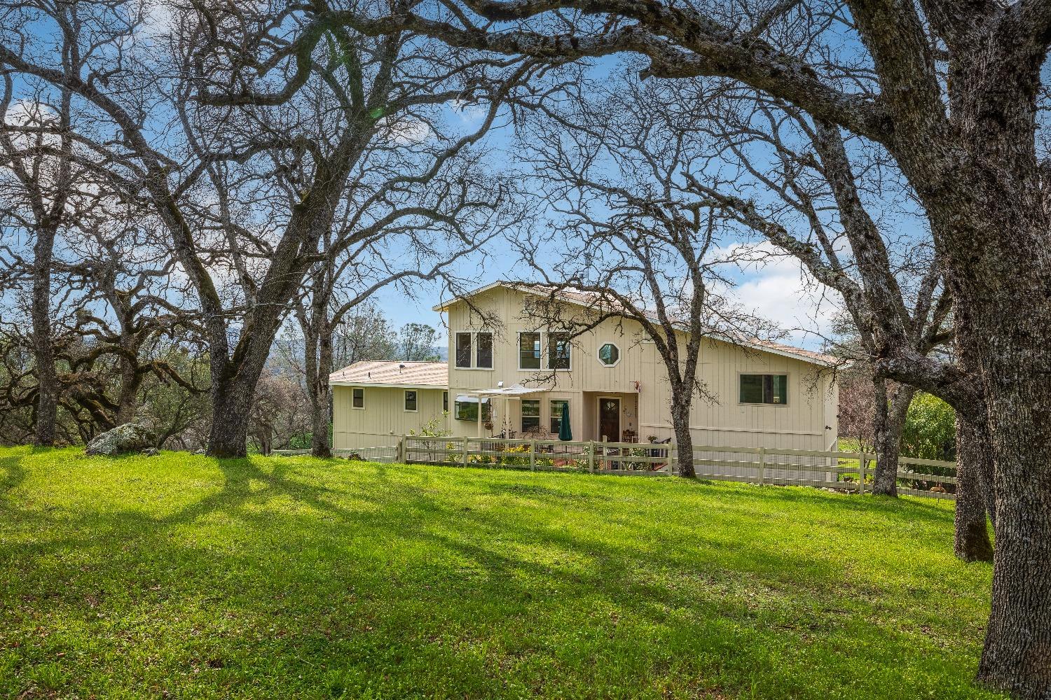 1502 Arrowbee Drive