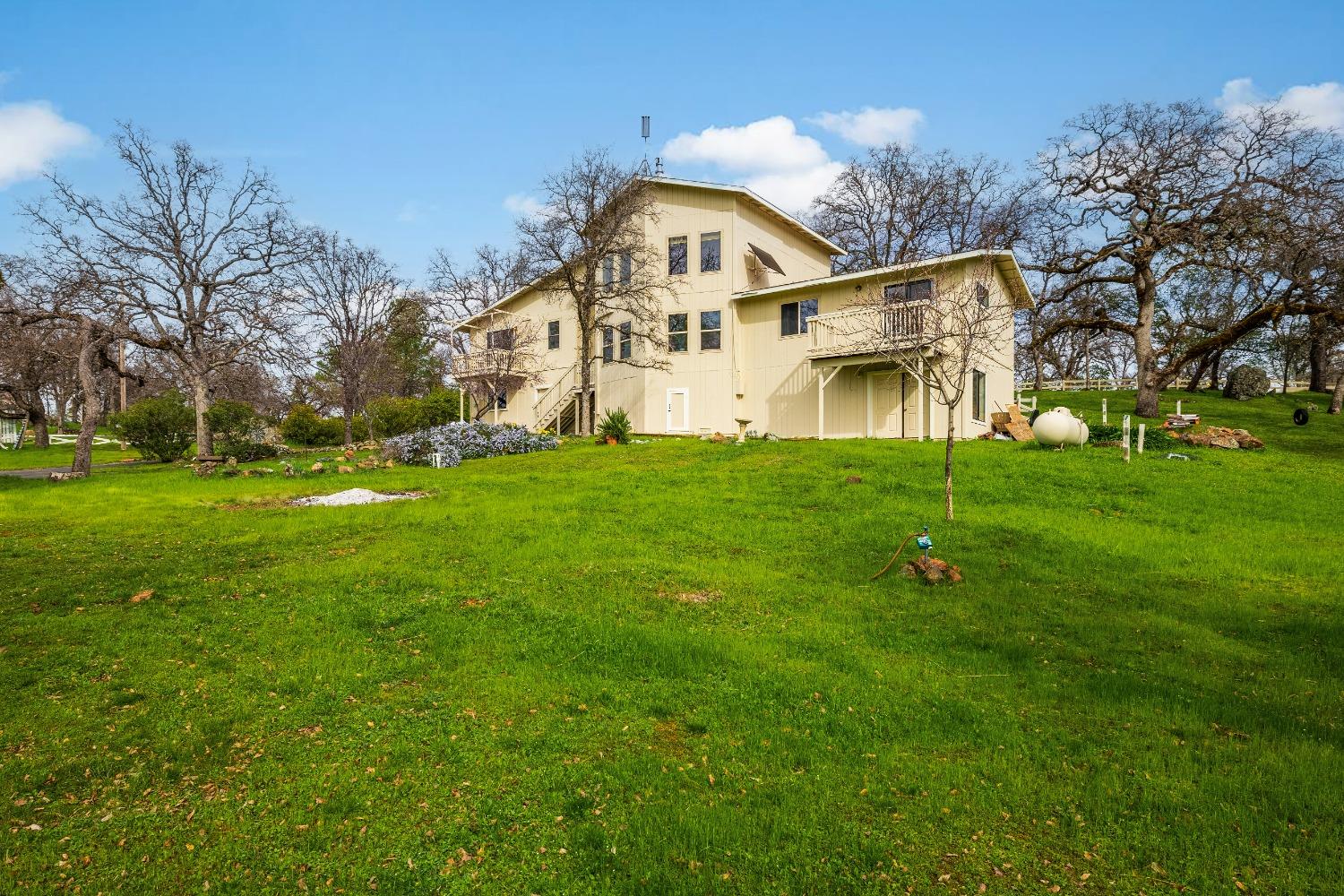 1502 Arrowbee Drive