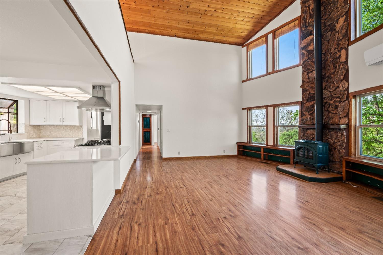 1502 Arrowbee Drive