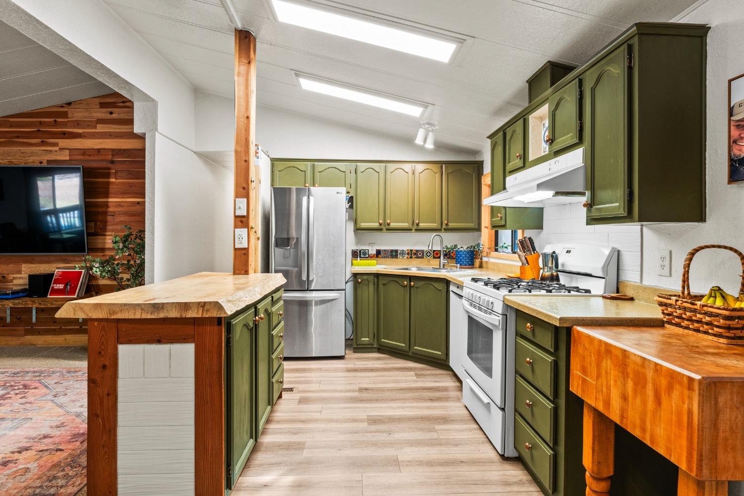 6236 Lynx Trail