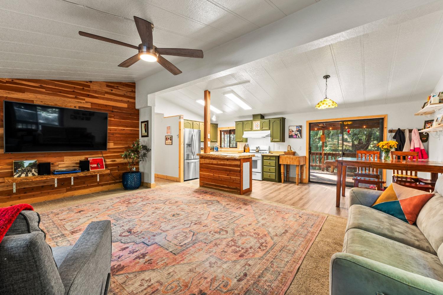 6236 Lynx Trail