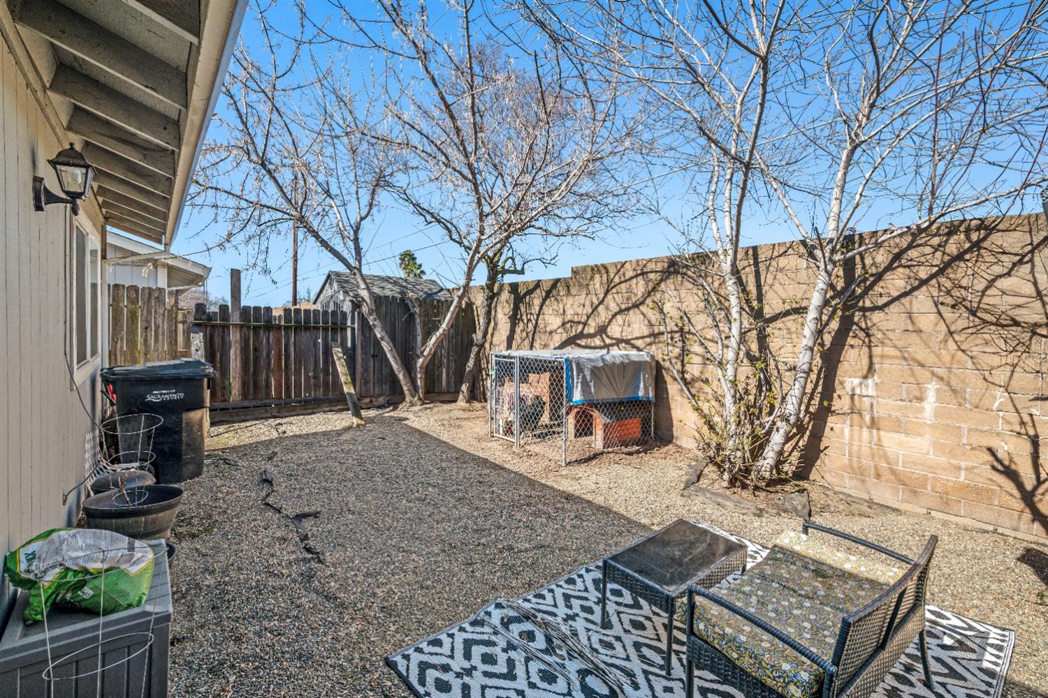 4017 Renick Way