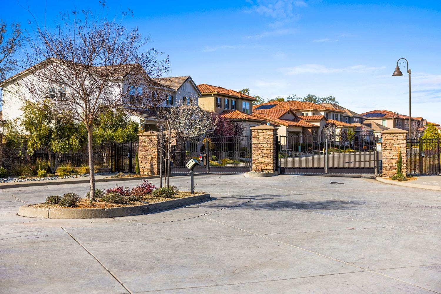 1404 Lancome Court