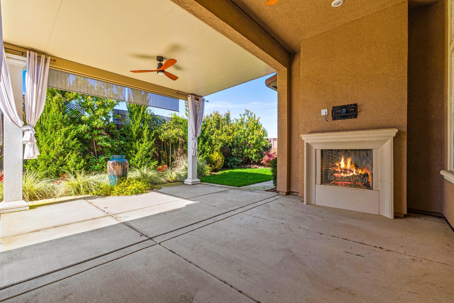 1404 Lancome Court
