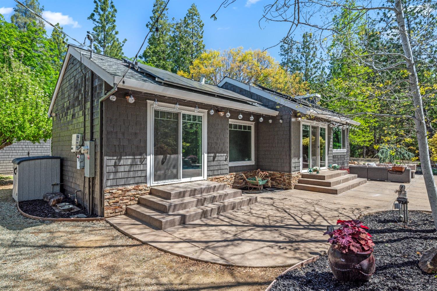 2405 No Walk Road