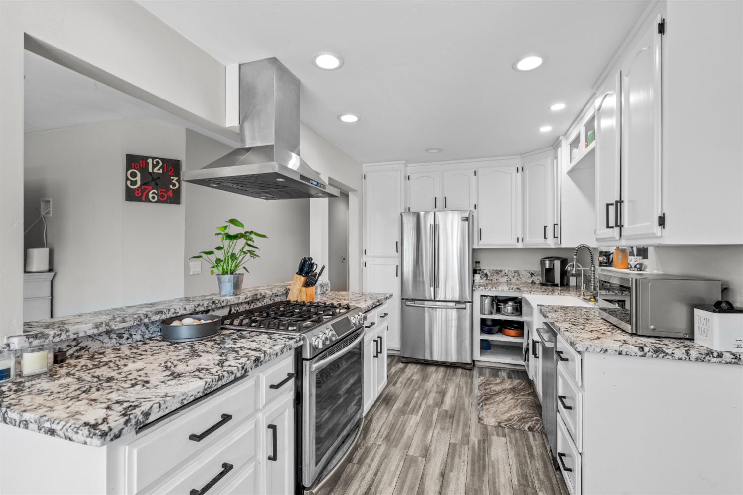 4428 Panorama Drive