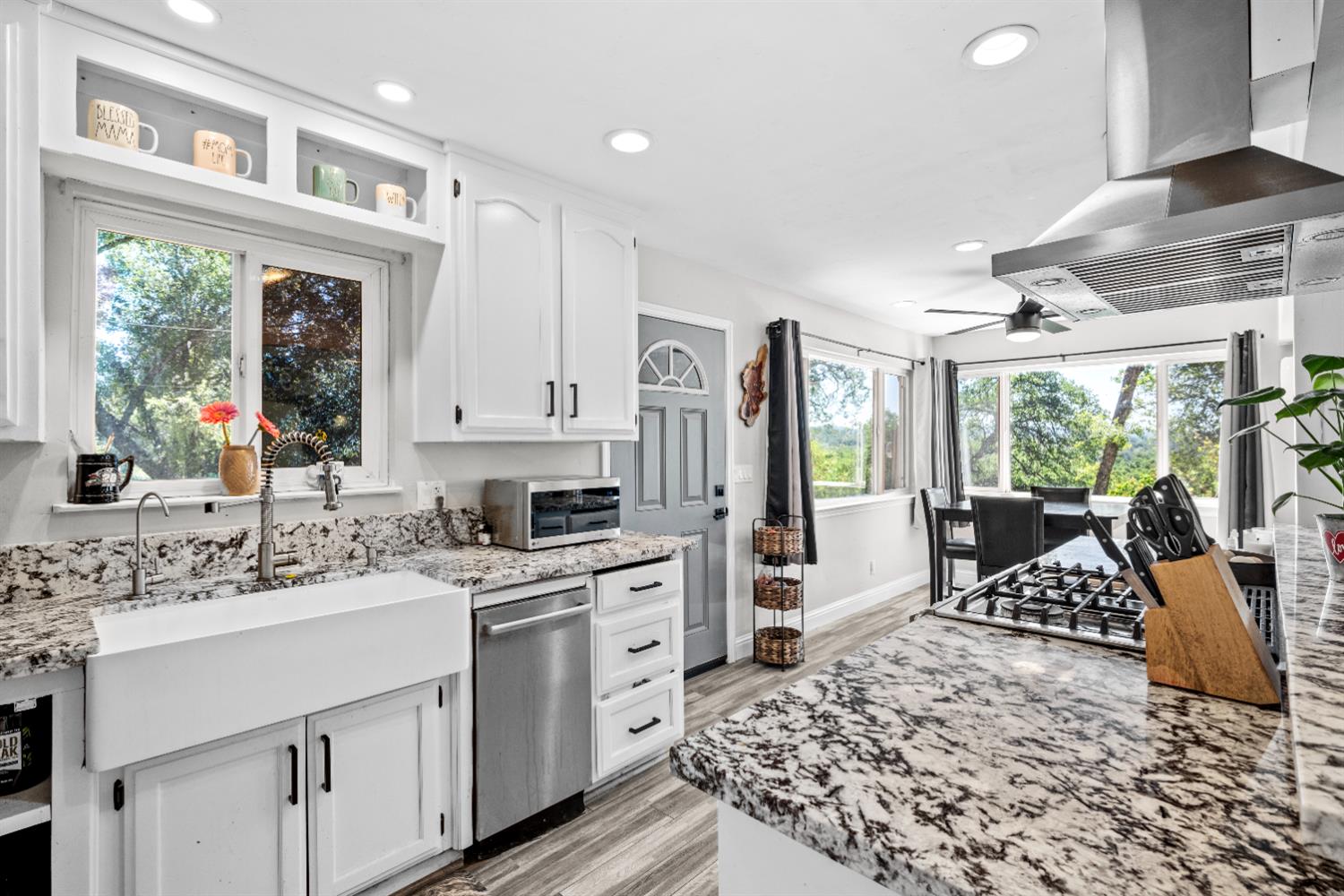 4428 Panorama Drive