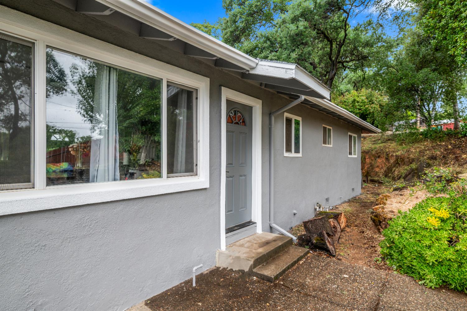 4428 Panorama Drive
