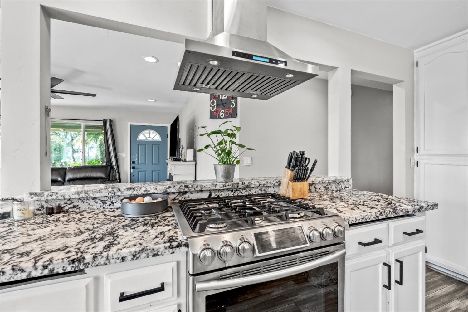 4428 Panorama Drive