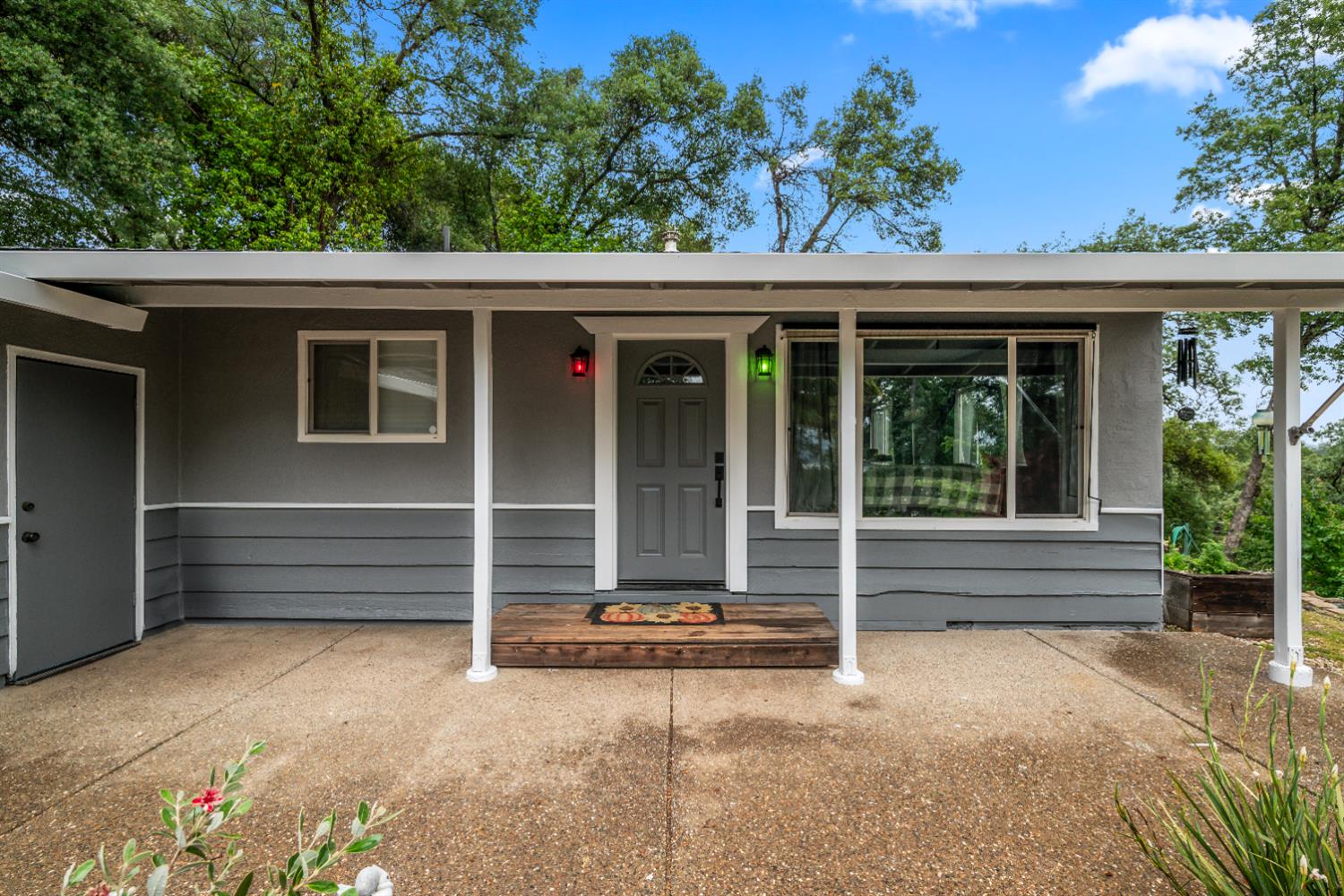 4428 Panorama Drive