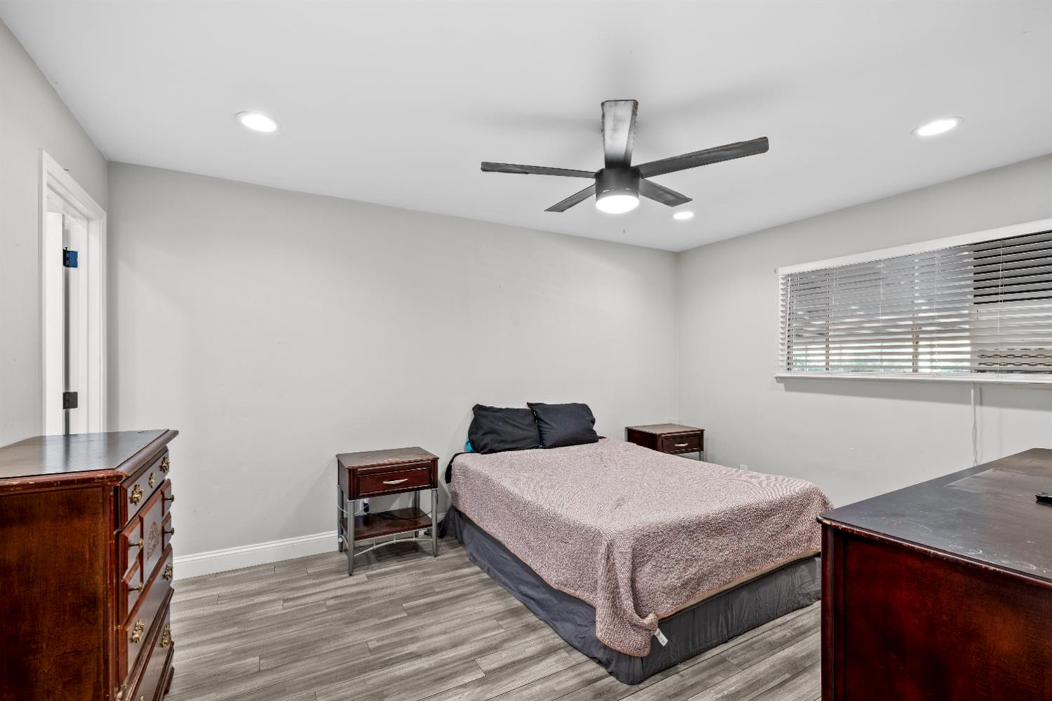4428 Panorama Drive