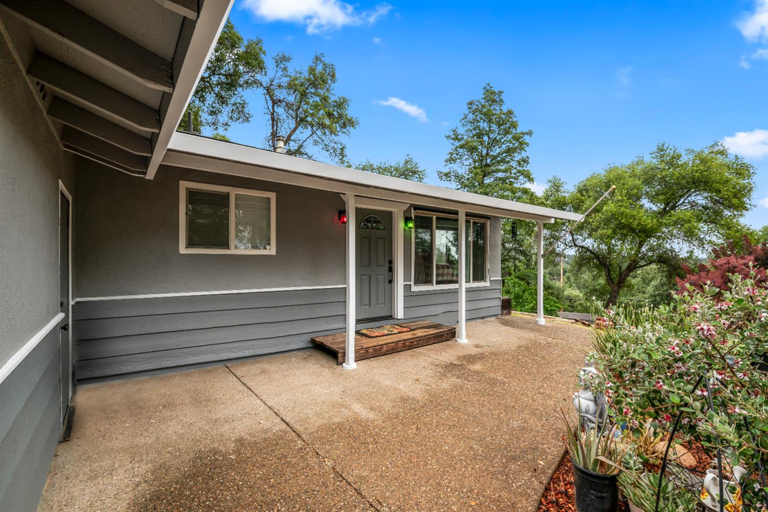 4428 Panorama Drive