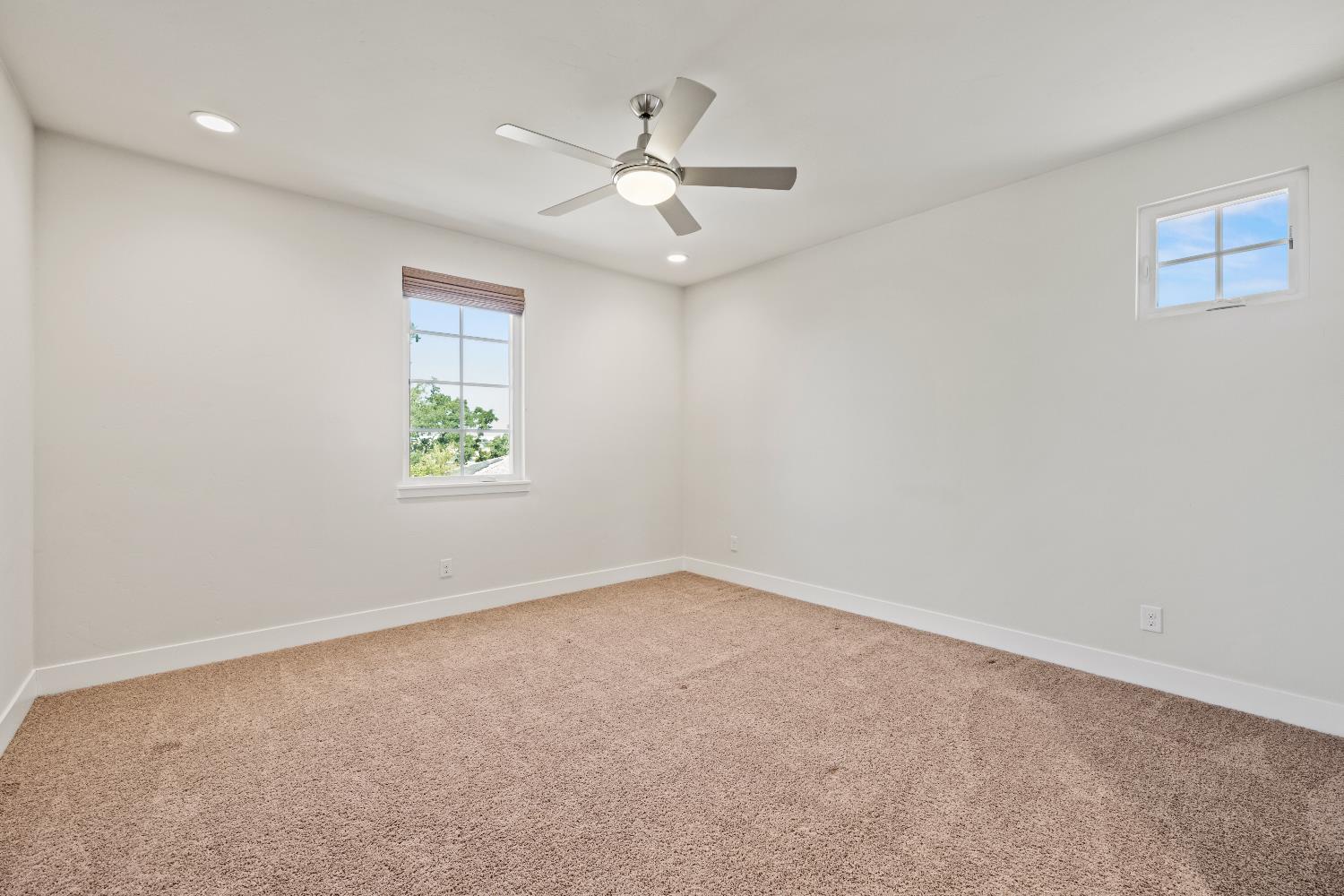 109 Chardin Place