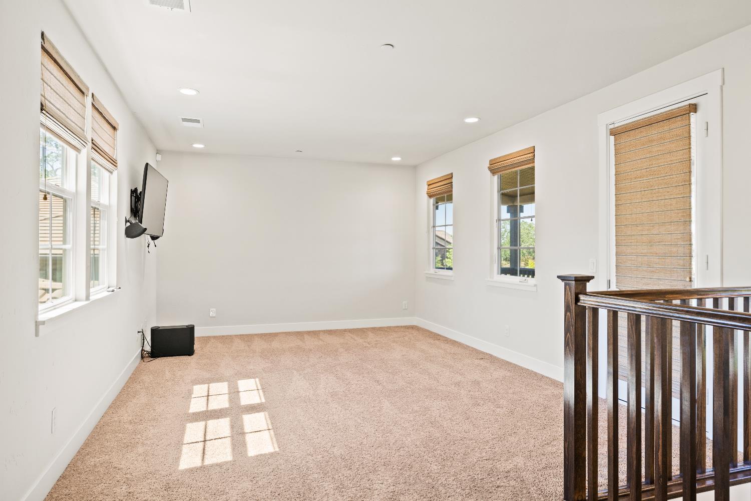 109 Chardin Place