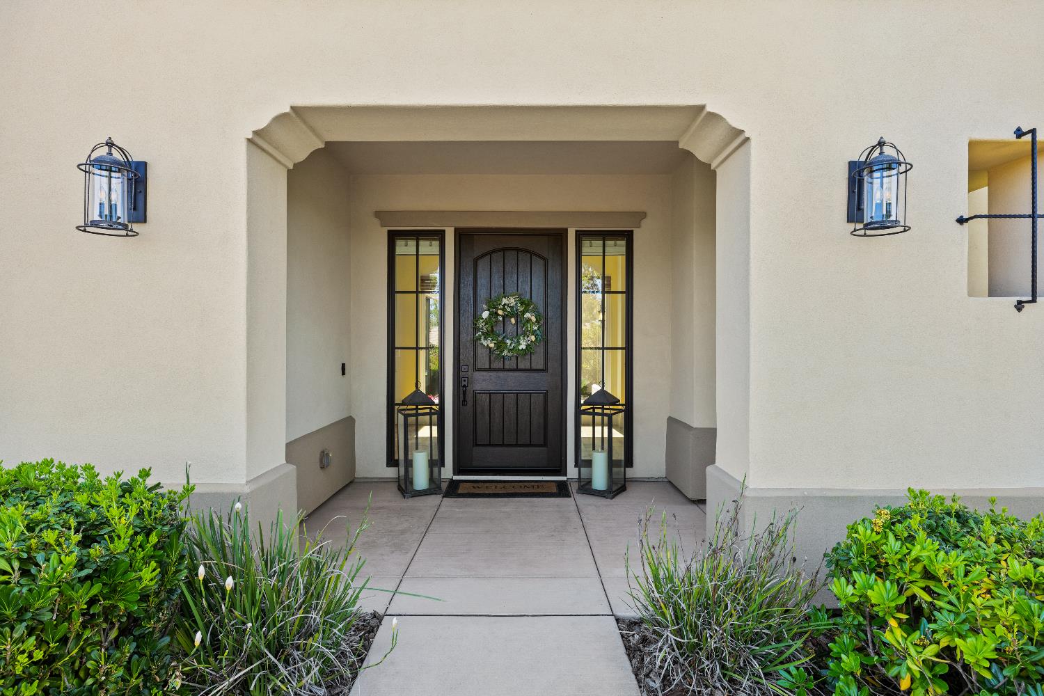 109 Chardin Place
