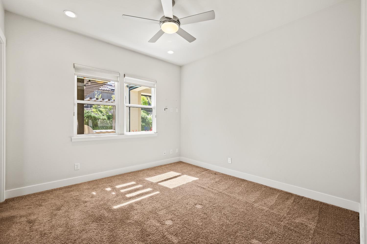 109 Chardin Place