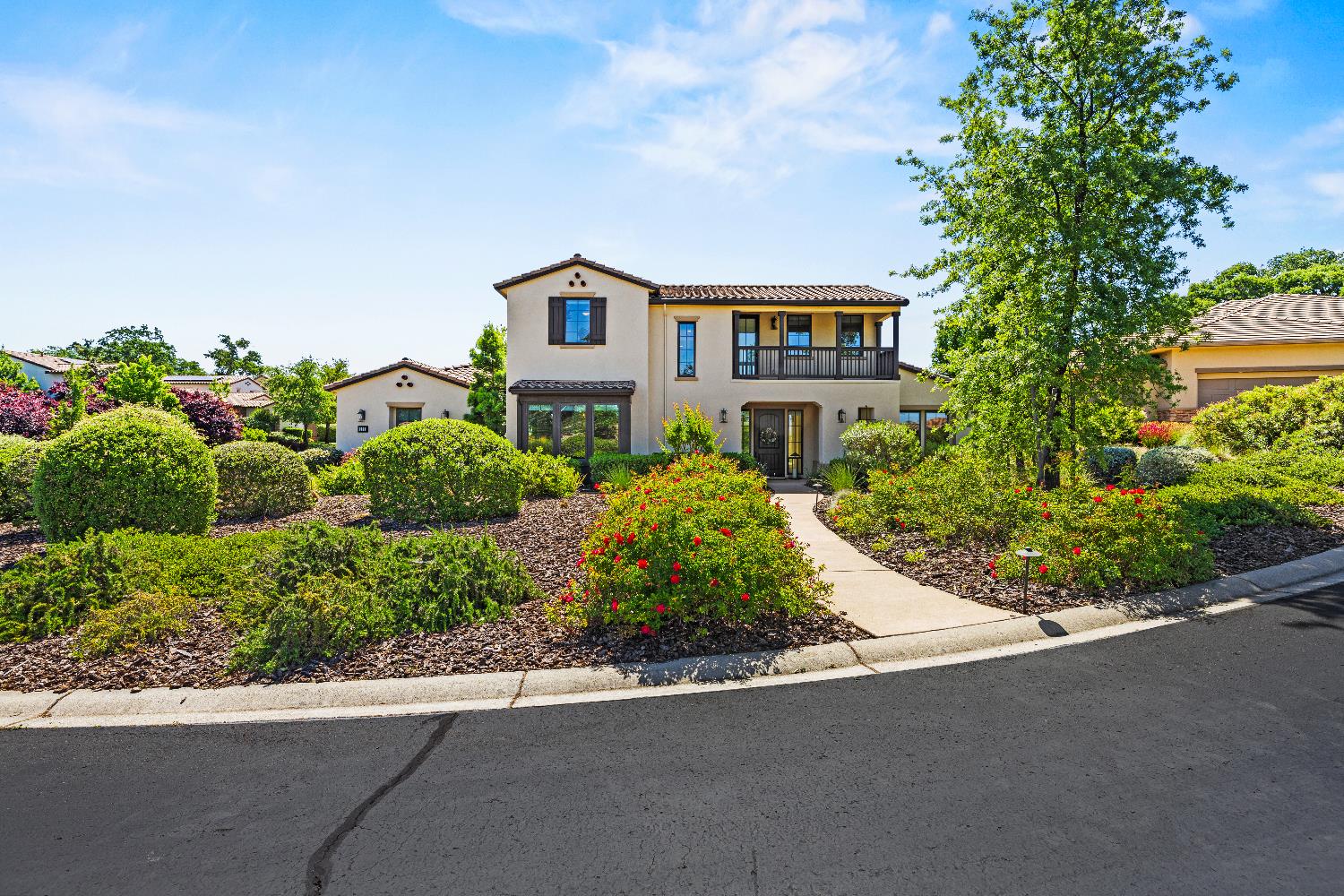 109 Chardin Place