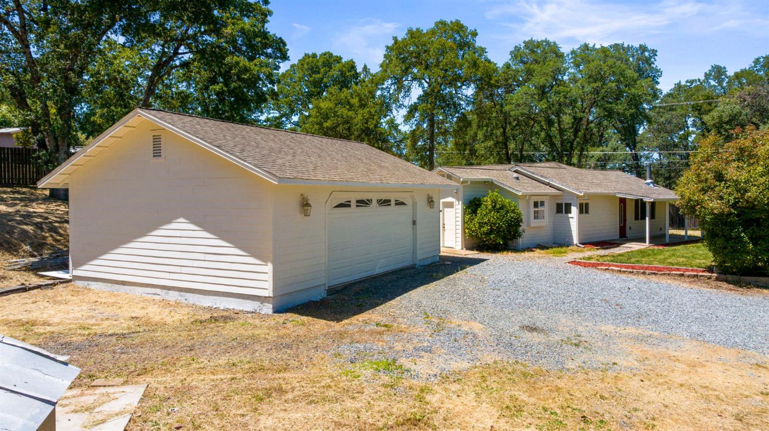 4390 Panorama Drive