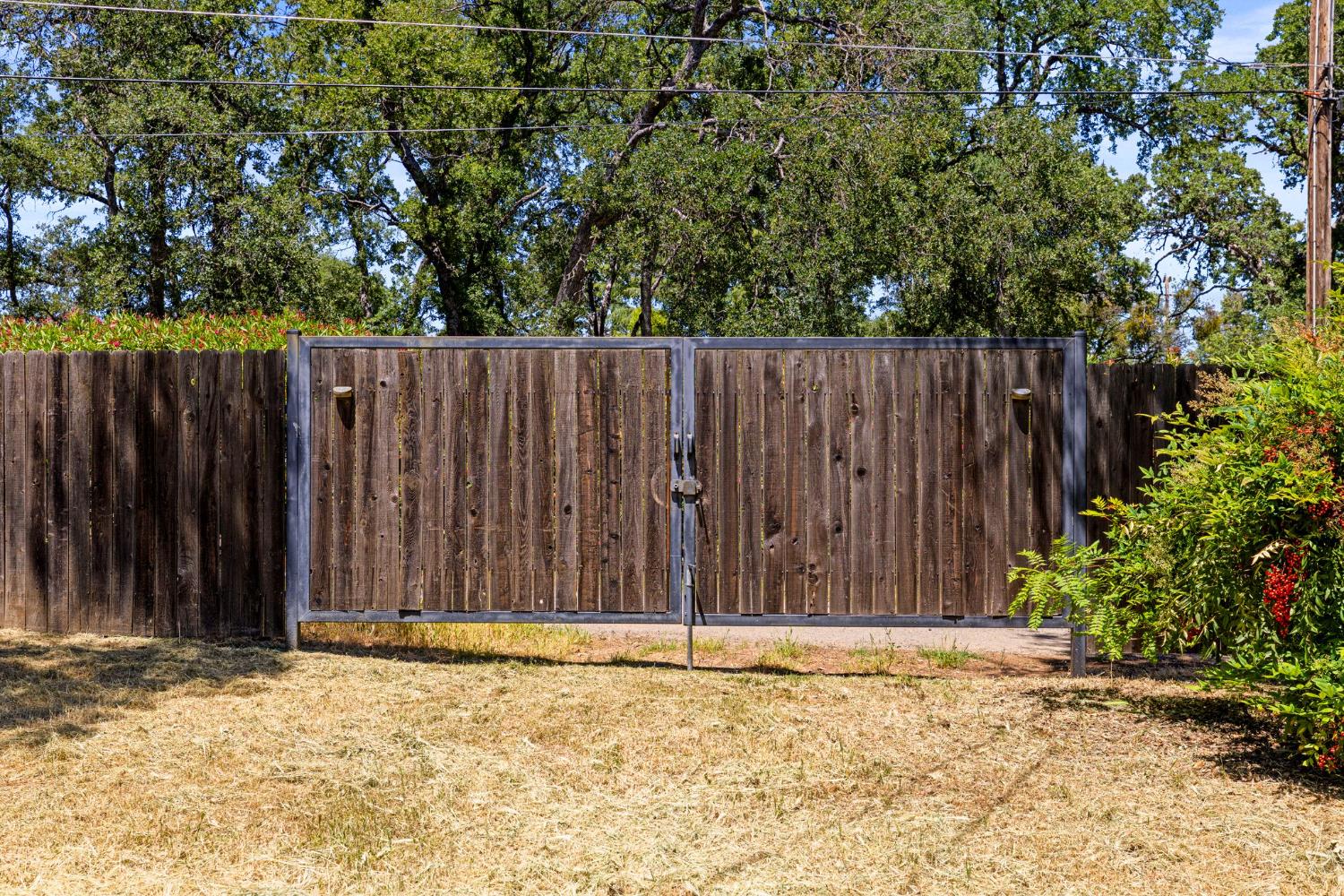 4390 Panorama Drive