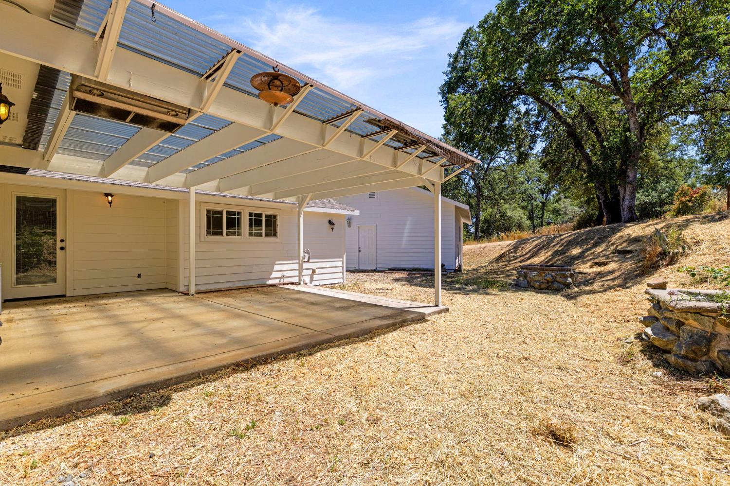 4390 Panorama Drive