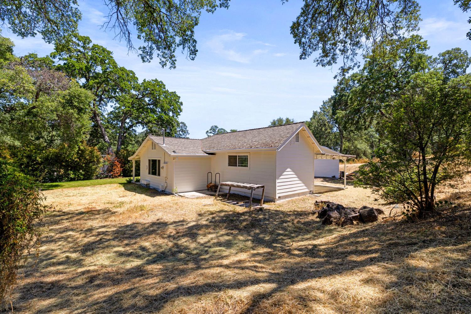 4390 Panorama Drive