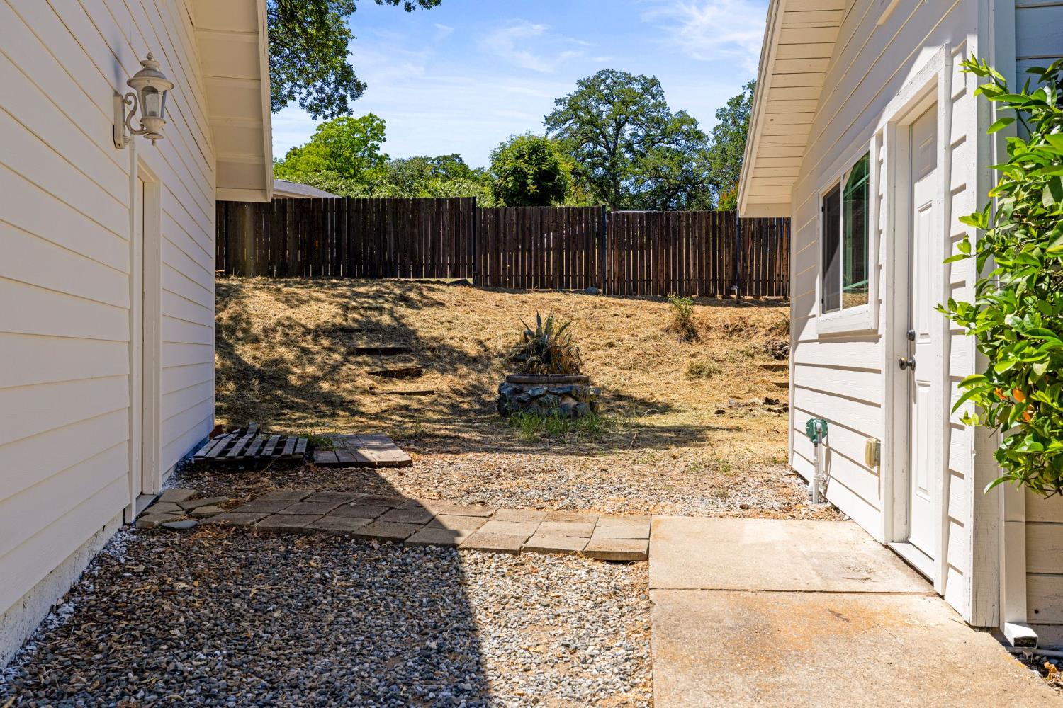 4390 Panorama Drive