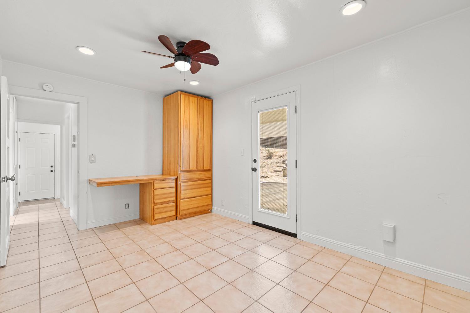 4390 Panorama Drive