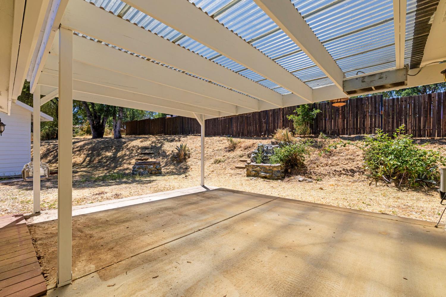4390 Panorama Drive