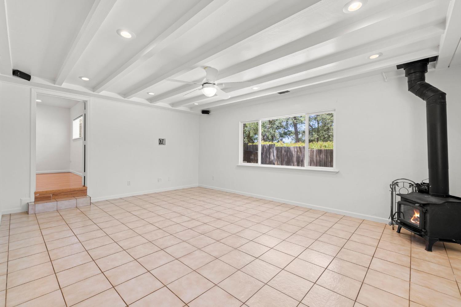 4390 Panorama Drive