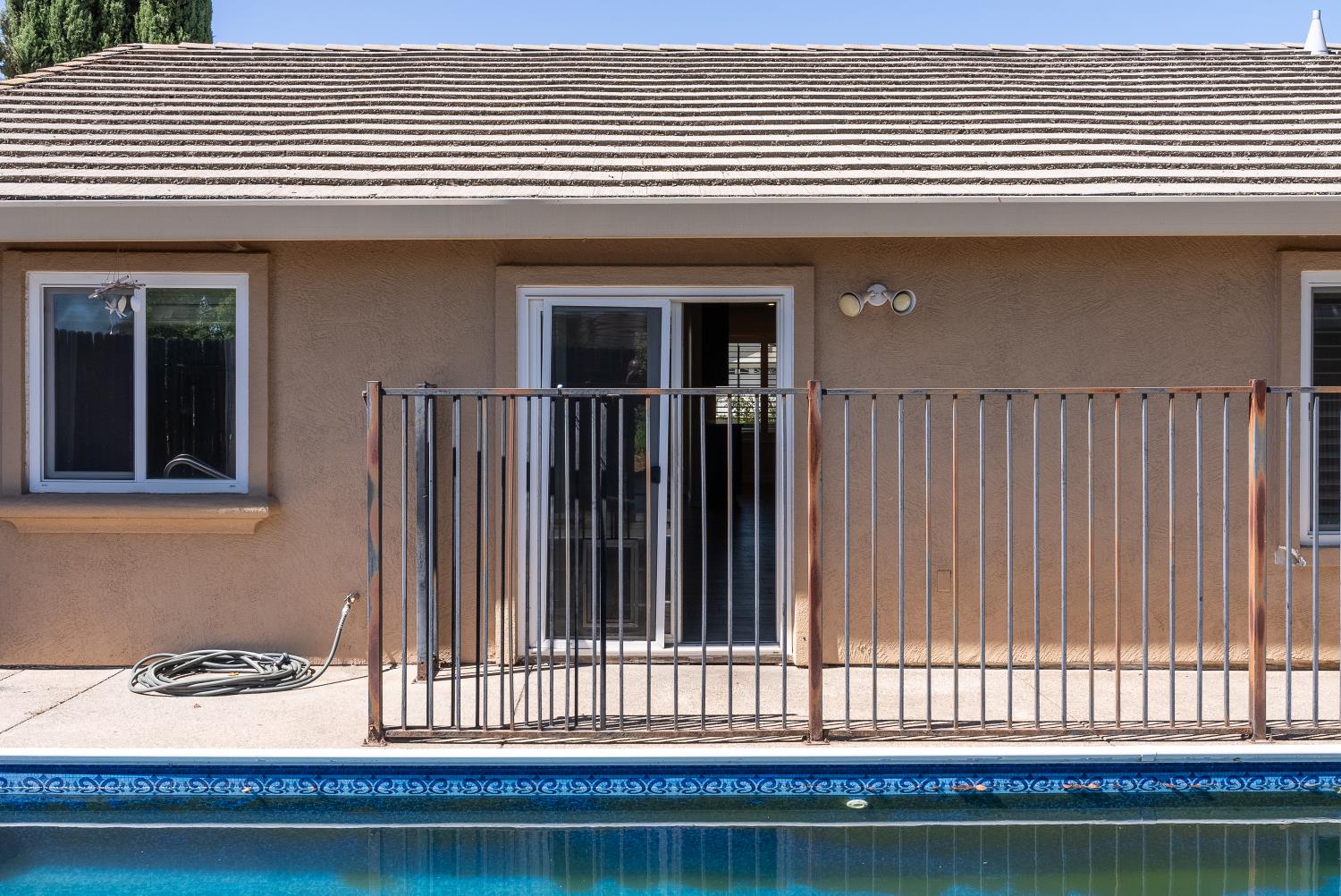 4733 Thoreau Drive