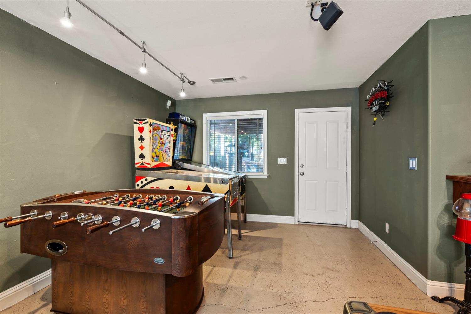 7501 Slug Gulch Road