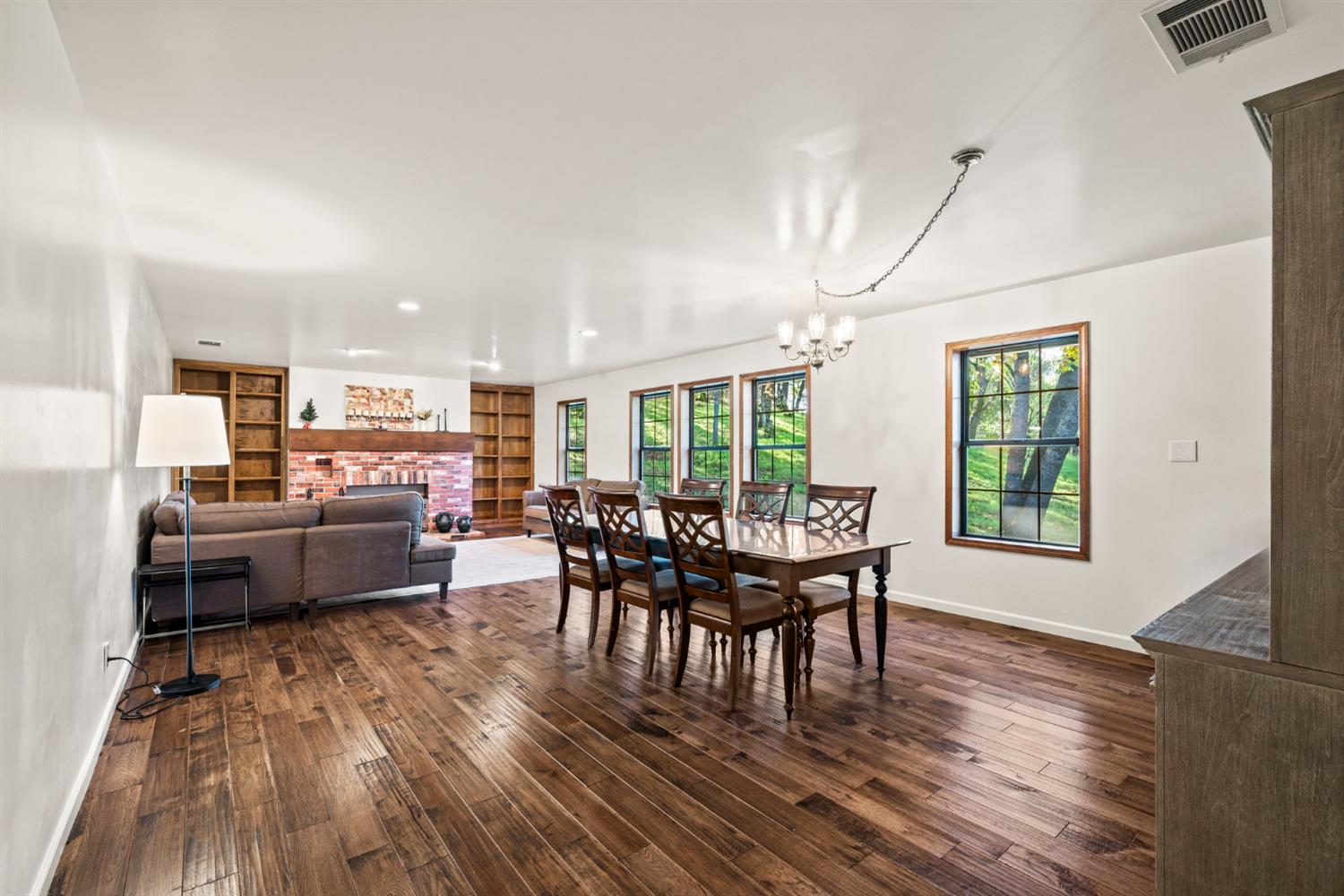 6731 Juniper Lane