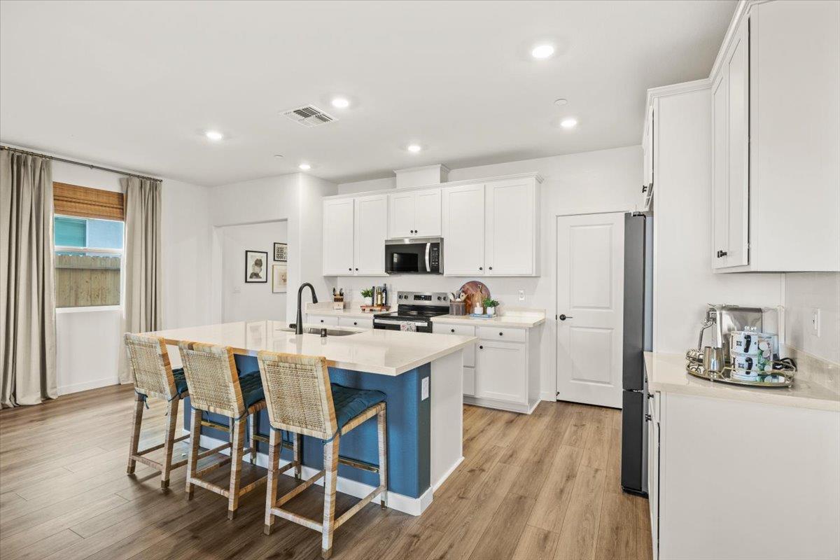 3193 Arbor View Drive