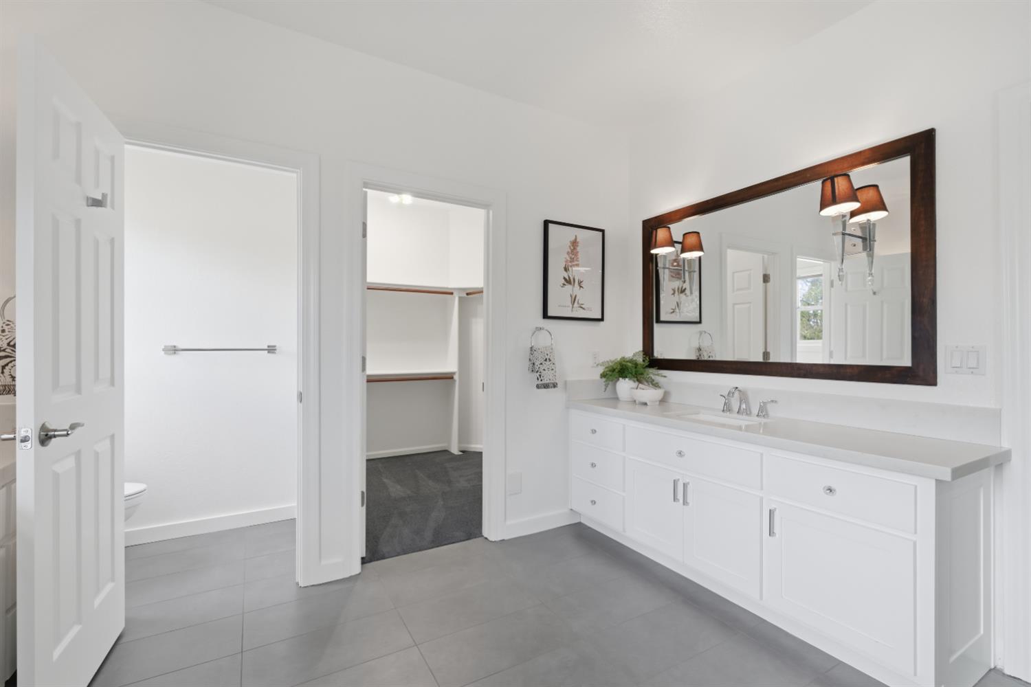 2201 Ellesworth Place