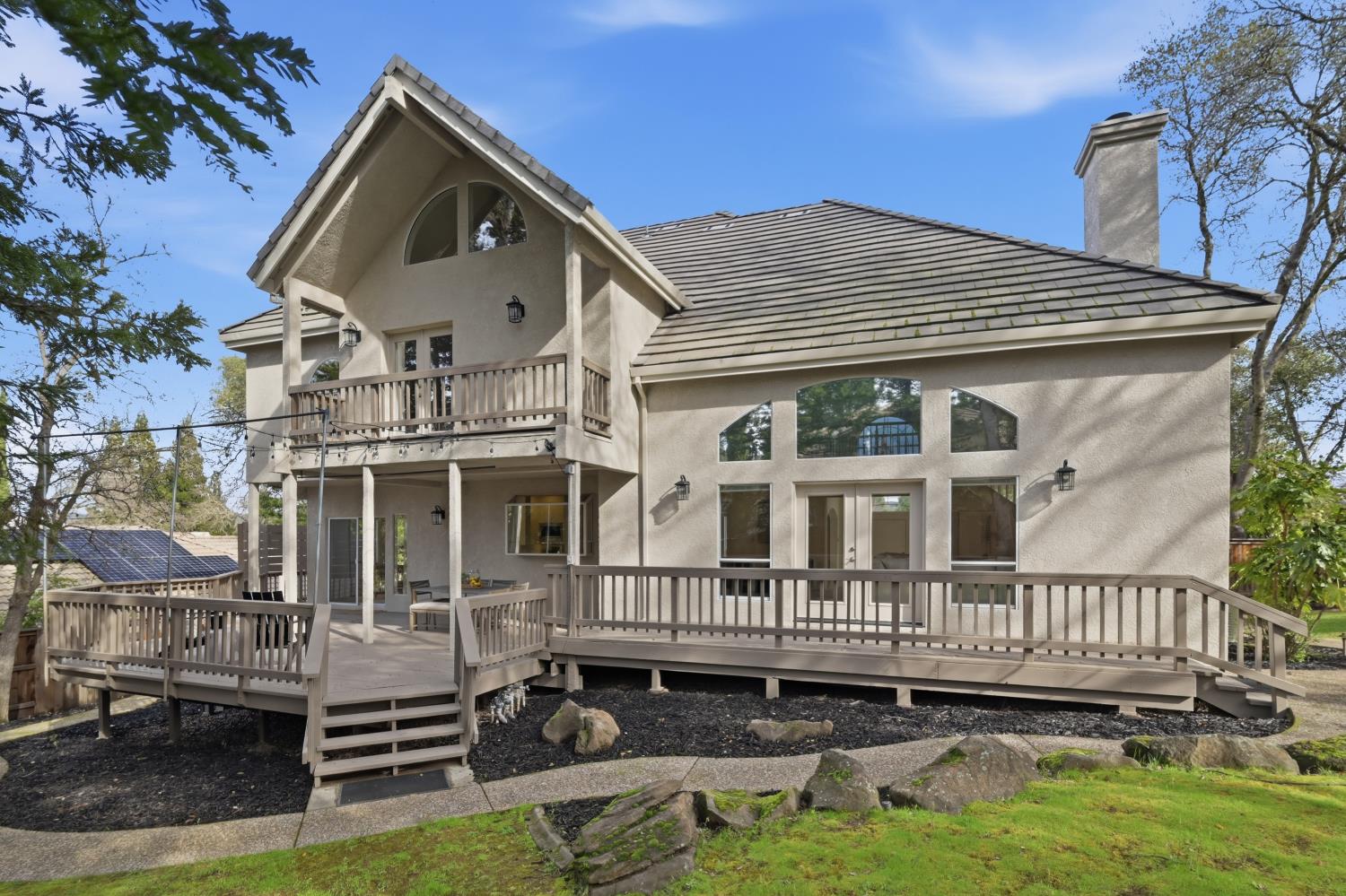 2201 Ellesworth Place