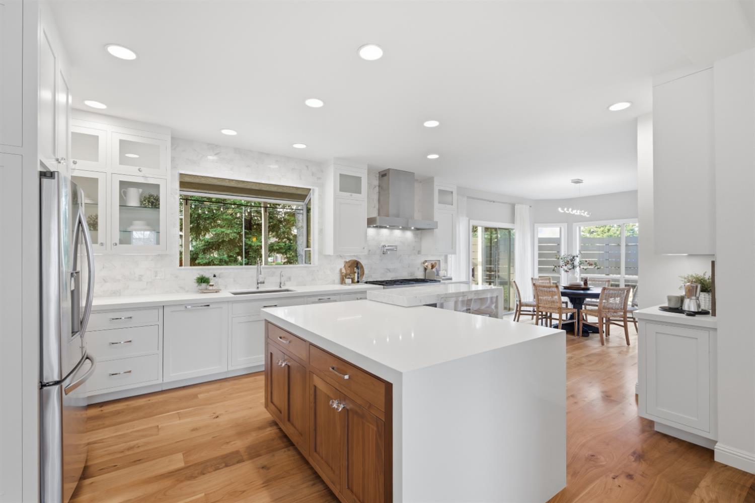 2201 Ellesworth Place