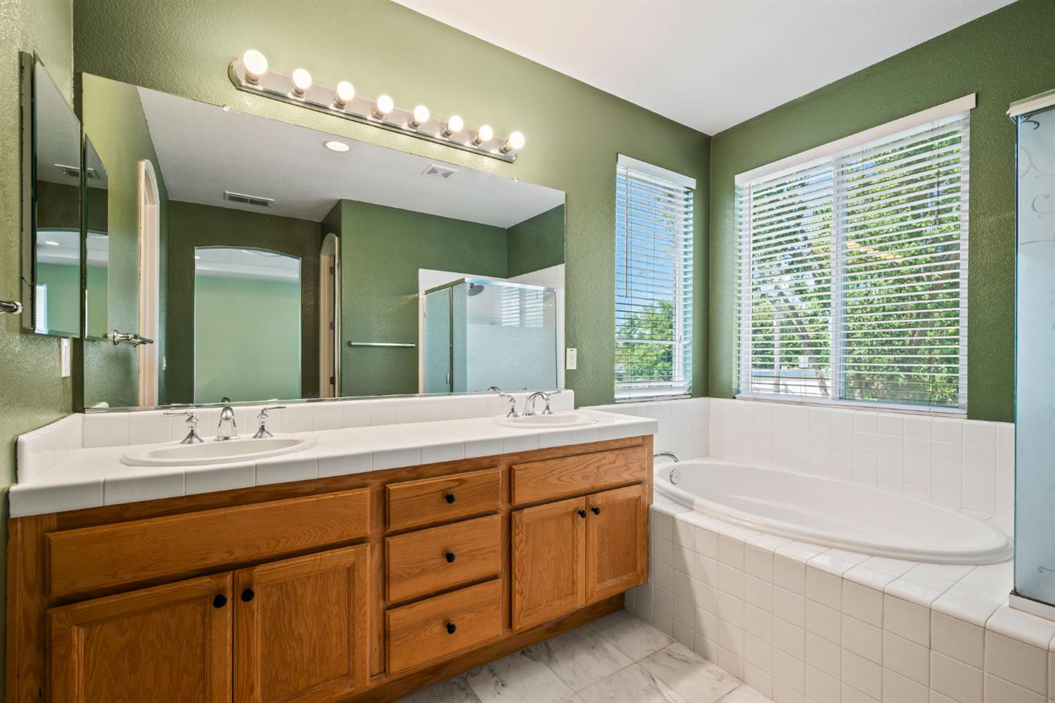 2764 Rogue River Circle