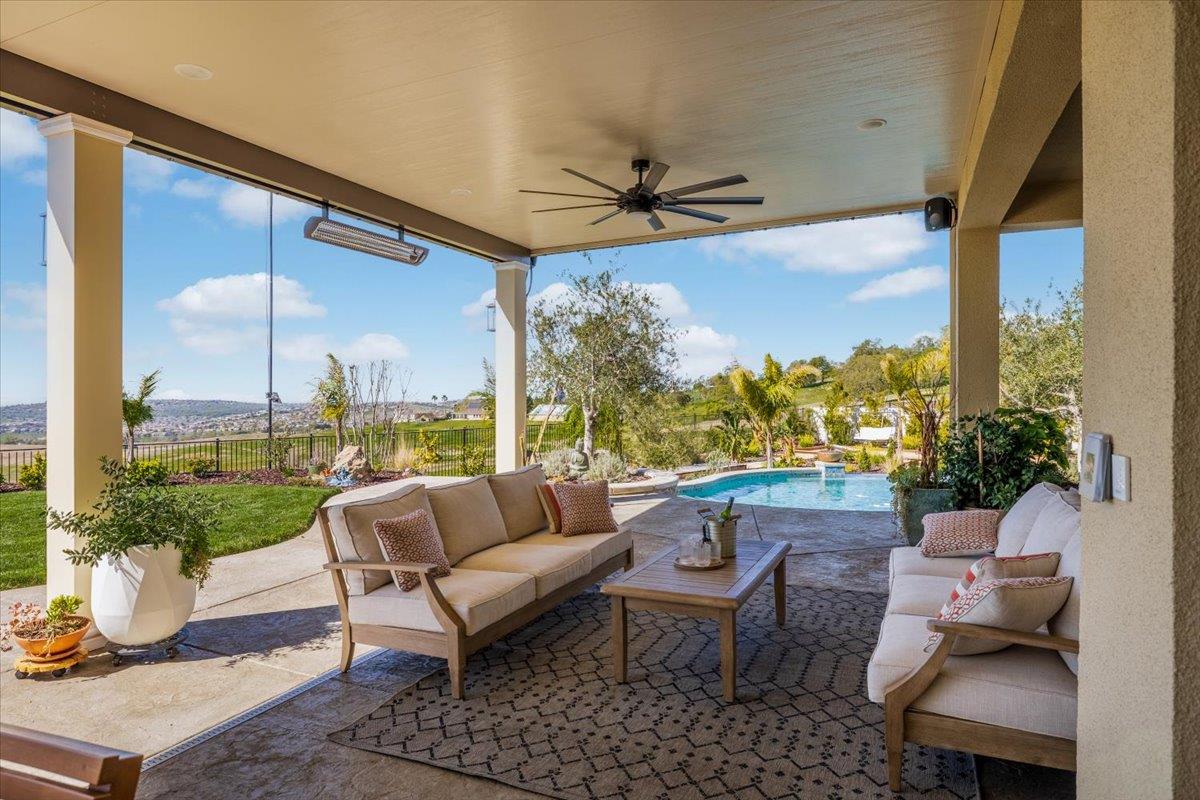 3004 Tierra De Dios Drive